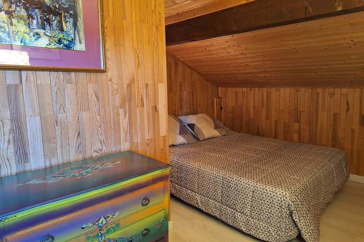 Chalet to Thollon Memises The Ski Mountain (in the village) Lake Golf (Evian baths) in Thollon-les-Mémises, Thonon-les-Bains region