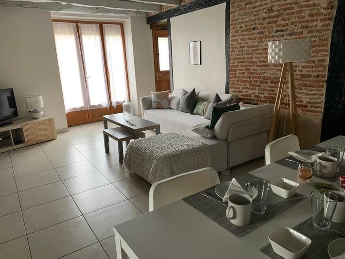 Location de vacances pour 6 personnes, avec jardin ainsi que vue et vue sur le lac à Taïx - 2