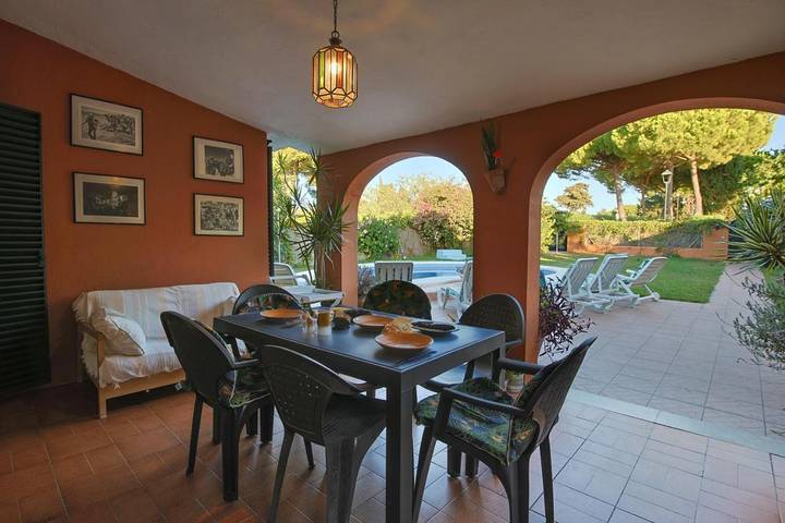 Chalet para 9 personas, con Terraza y Jardín además de Piscina y Vistas en El Puerto de Santa María