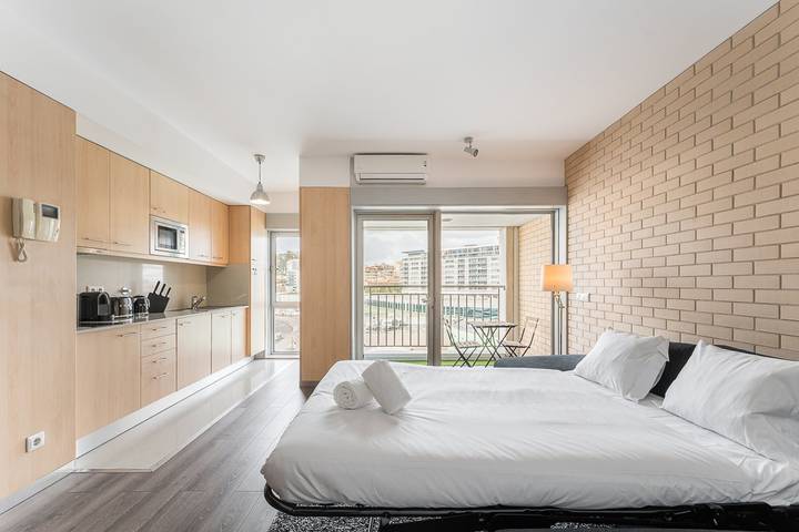 Apartamento estúdio para 2 pessoas, com terraço em Campanhã