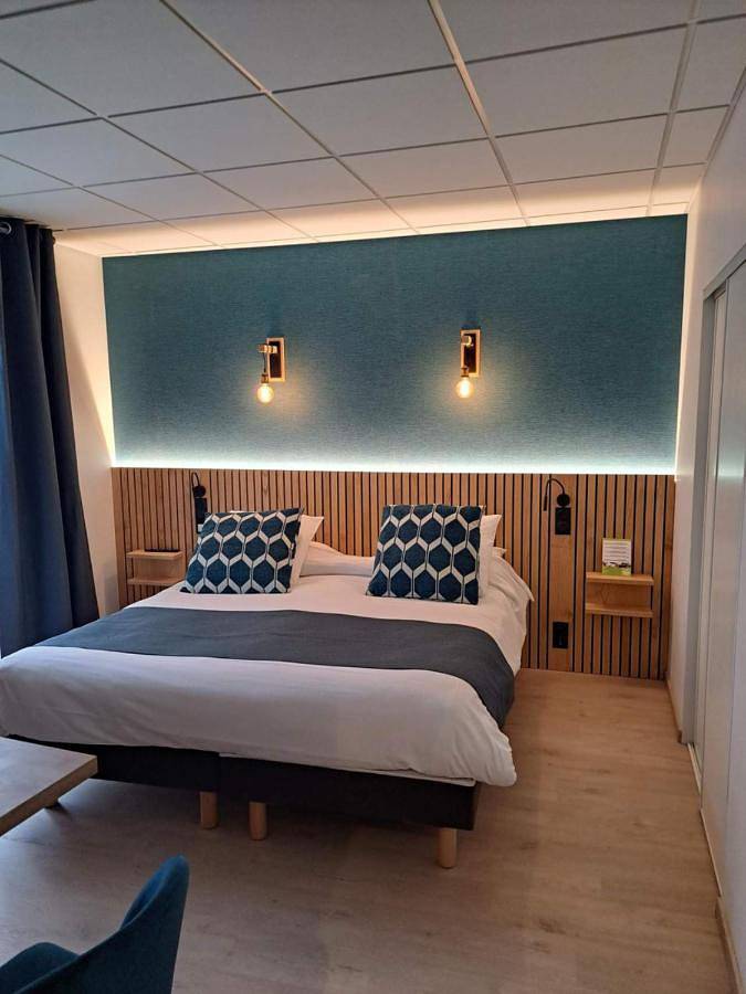 Hotel para 2 personas, con terraza además de jardín y vistas - 1