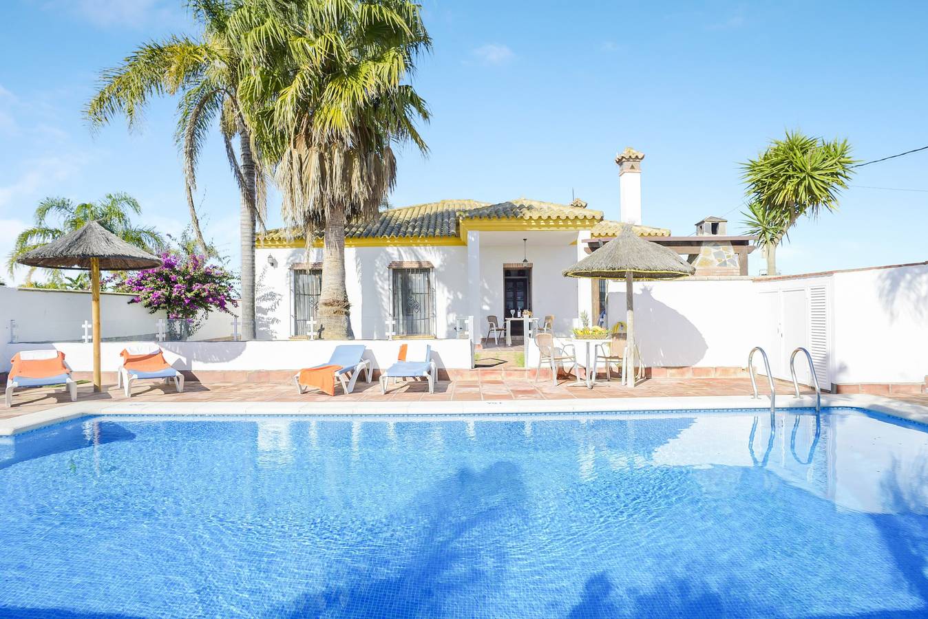 Charmantes Ferienhaus Villanueva 3 mit privatem Pool, Terrasse, Garten und Wlan in Conil de la Frontera, Costa de la Luz
