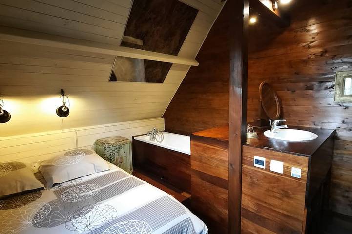 Location de vacances pour 4 personnes, avec terrasse et piscine ainsi que sauna et jardin à Fatouville-Grestain - 2