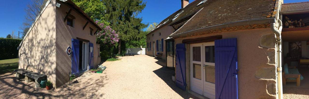 Gîte pour 8 personnes, avec vue ainsi que piscine et jardin, animaux acceptés dans Effiat - 2