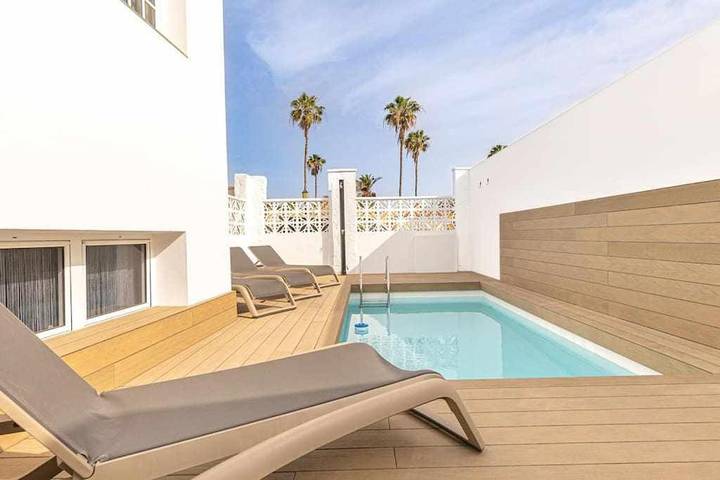 Villa voor 6 personen, met zwembad in Corralejo