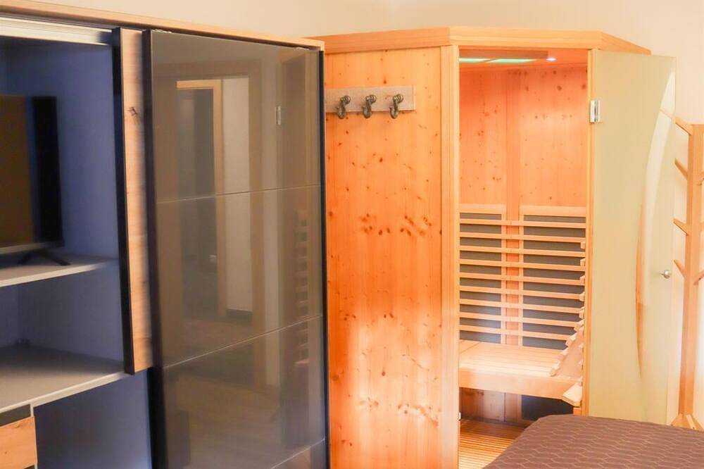 Ganze Wohnung, Ferienwohnung am Waldweg in Tuxer Alpen, Kolsass