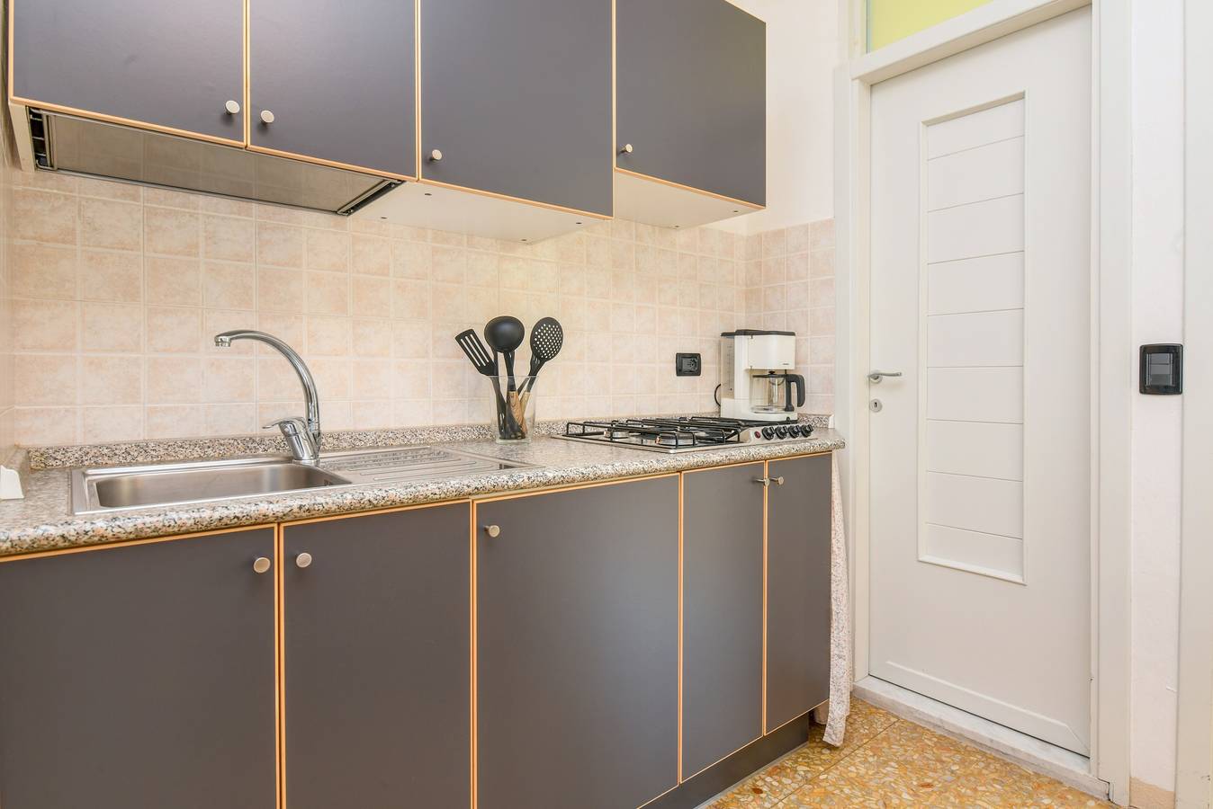 Appartamento intero, Vista sulle montagne del centro storico - Liver 201 in Pieve di Tremosine, Tremosine