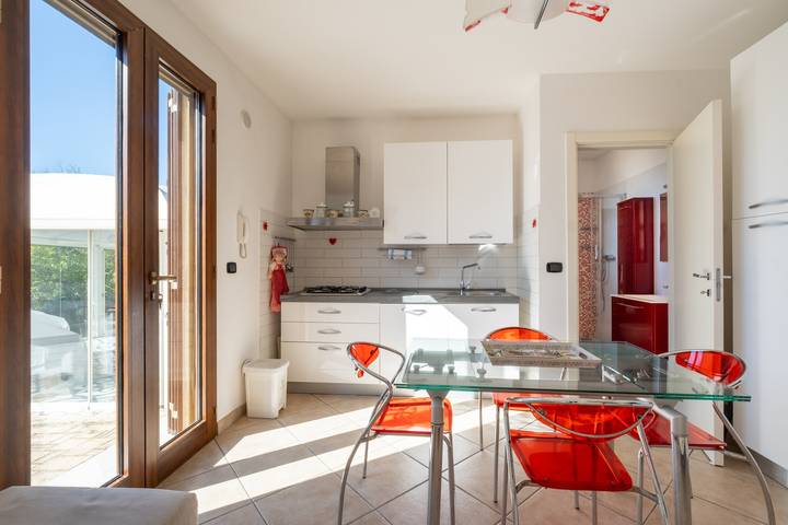 Entire apartment, Nuovissima depandance immersa nel verde non distante dal mare last minute sept ! in Nardò, Nardò (municipality)