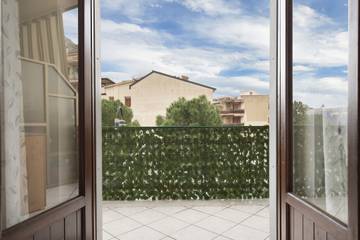 Location de vacances pour 5 personnes, avec balcon à Isola delle Femmine