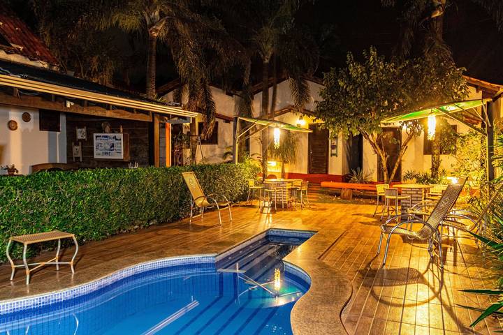 Casas e apartamentos de temporada para 2 pessoas, com jardim em Chapada dos Guimarães