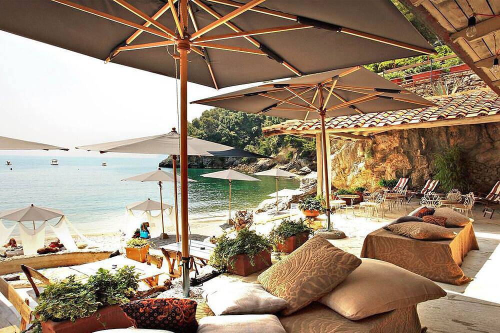 Podere Beatrice 20P, mit großem Pool, kostenfreiem Wlan, Grill, in der Nähe von Cinque Terre in Fivizzano, Parco Regionale delle Alpi Apuane