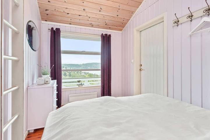 Schönes Haus mit 4 Schlafzimmern in. in Svelvik