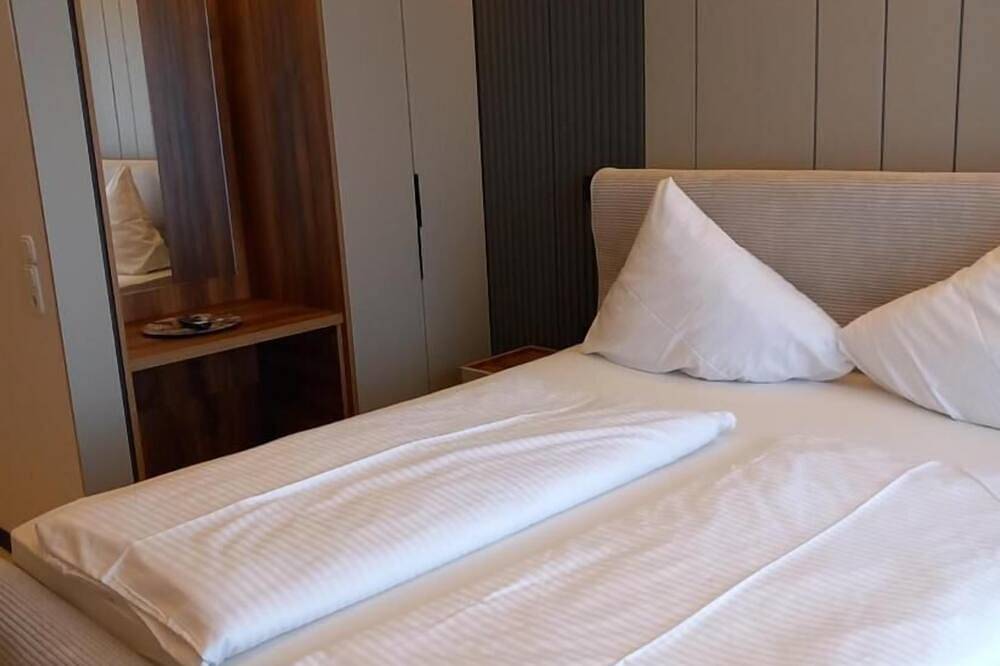 Charming Room with City View in Bad Salzuflen in Bad Salzuflen, Kreis Lippe