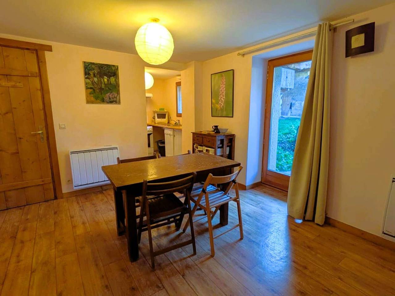 Ganze Wohnung, Charmantes zentrales T2 mit Parkplatz und Wifi in Arêches, Beaufort (Rhône-Alpes)