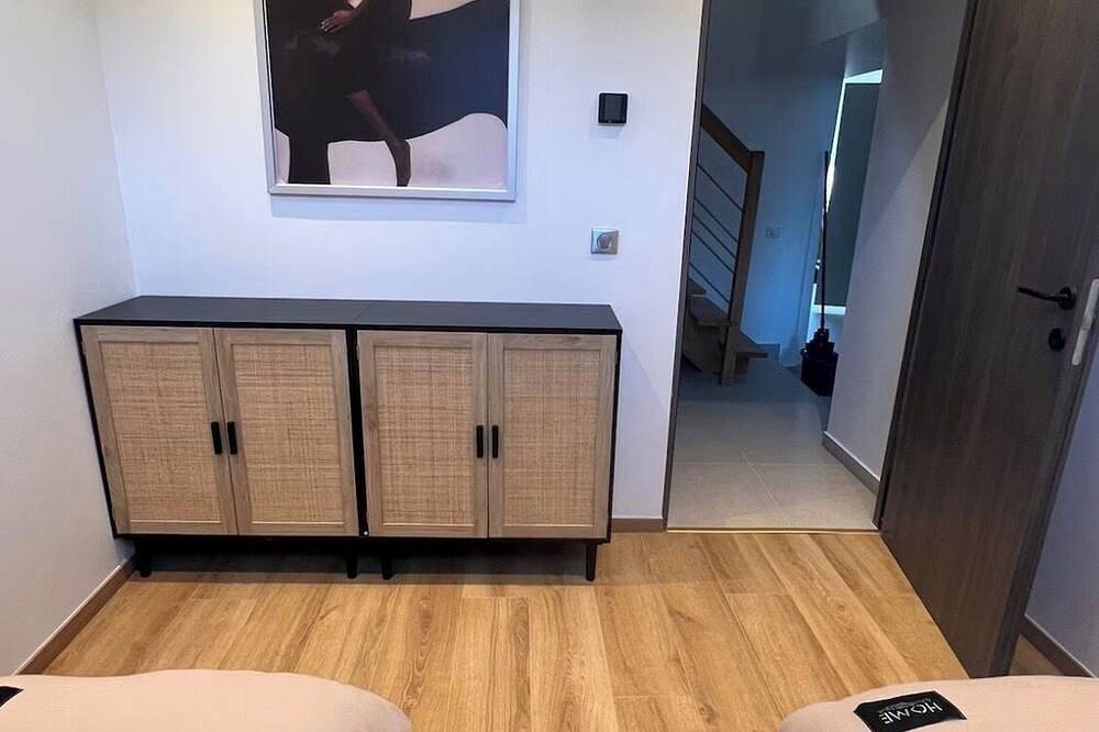 Appartement entier, Appartement spacieux de 140 m²  4 chambres, 3 salles de bain, double séjour. in Douai, Département Nord
