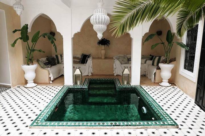Maison de vacances pour 8 personnes, avec vue ainsi que balcon et piscine à Marrakech