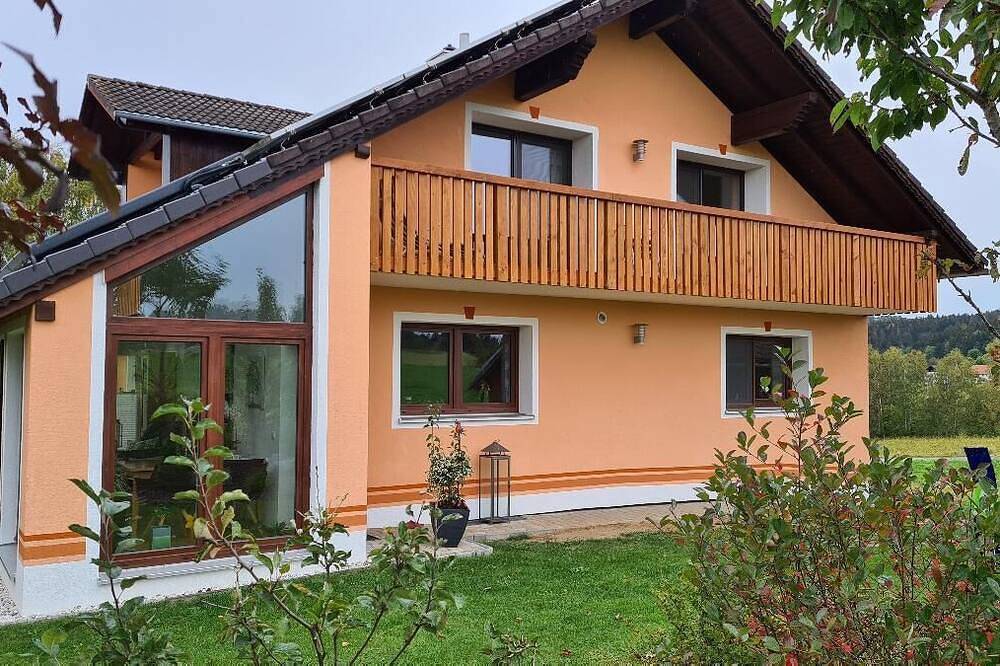 Ganze Wohnung, Gemütliches Feriendomizil mit Terrasse und Garten mit Grillmöglichkeit in Grafenau, Ostbayern