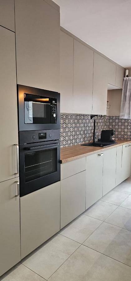 Casa Bellissima wifi et smart Tv et chambre climatisée in La Machine, Nièvre