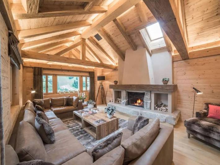 Gîte pour 10 personnes, avec Balcon/Terrasse ainsi que Jacuzzi et Jardin à Rougemont