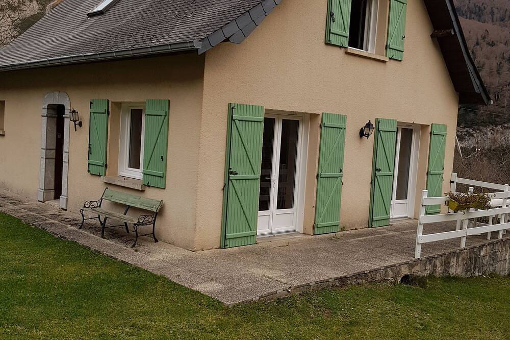 Pleasant single-storey mountain house in Laruns, Béarn