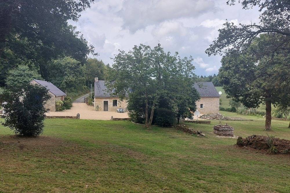 Grande Maison Dans une Propriété de Caractère in Berné, Pontivy und Umgebung