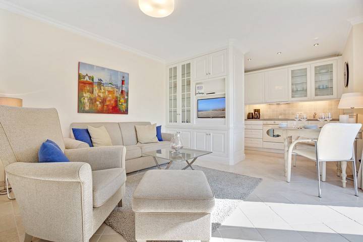 Ganze Wohnung, Ideale Lage. Luxuriöse Ausstattung. Schöner Urlauben. in Wenningstedt, Sylt