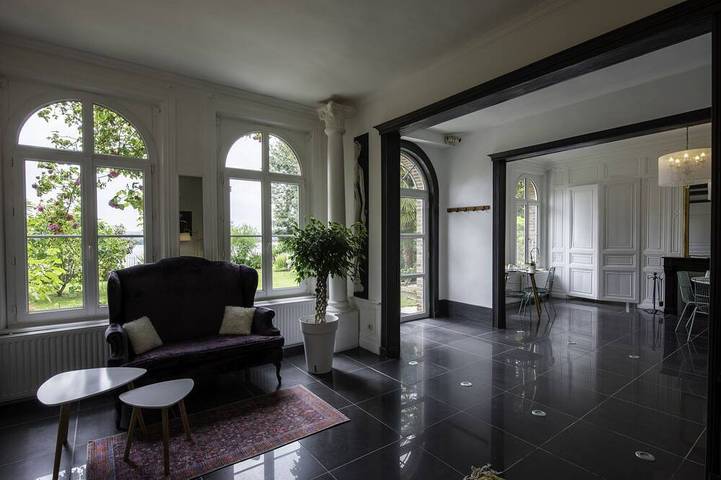 Location de vacances pour 10 personnes, avec balcon et jardin à Villequier