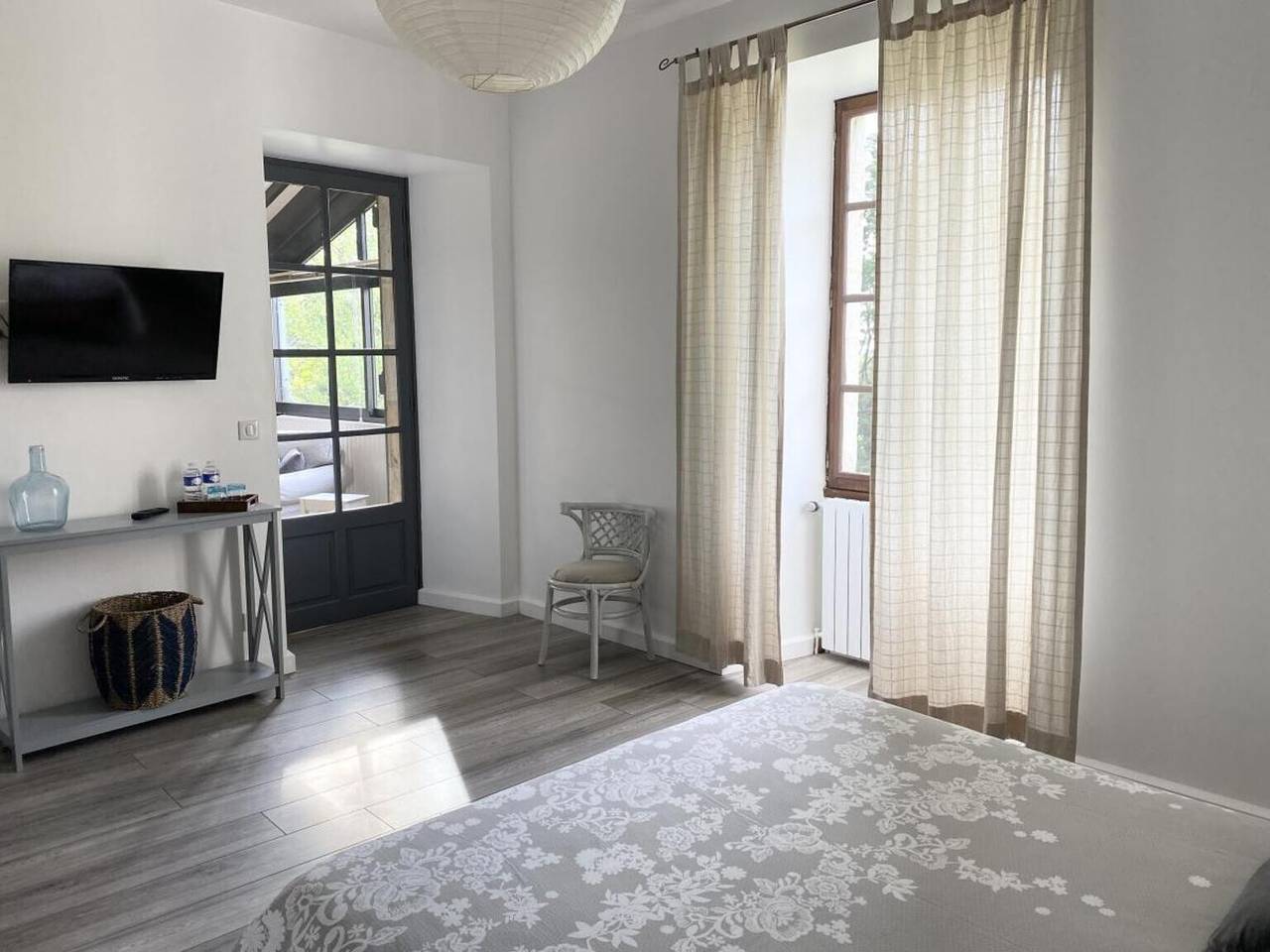 La Chambre Braunhie – Spacieuse & Lumineuse  in Gramat, Parc Naturel Régional des Causses du Quercy