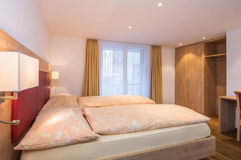 Top Ferienwohnung für Familien, grosse Spiel- und Liegewiese, zentral und ruhig in Zermatt, Walliser Alpen