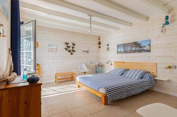 Chambre d’hôte pour 3 personnes, avec piscine ainsi que jacuzzi et jardin, adapté aux familles à Heugas