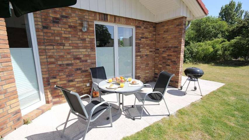 Ferienhaus für 4 Personen, mit Terrasse und Garten sowie Sauna, mit Haustier in Neustadt in Holstein