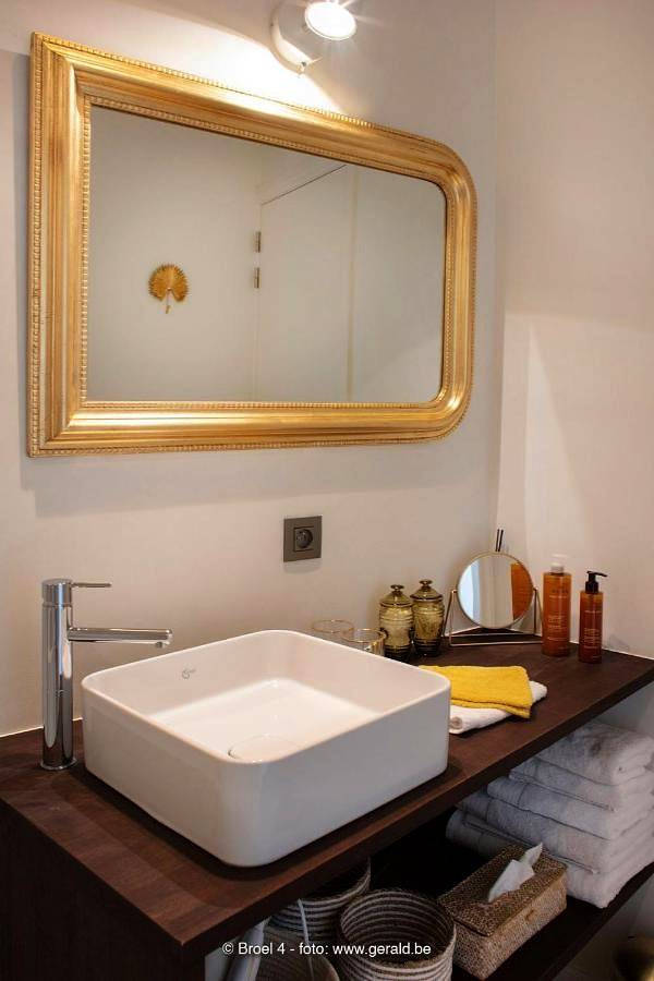 Deluxe King Room in Courtrai, Flandre-Occidentale