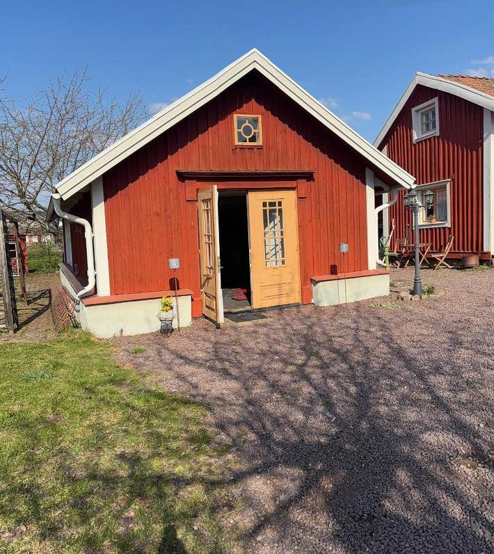 Gästhus för 7 Personer, med Terass och Trädgård i Gränna