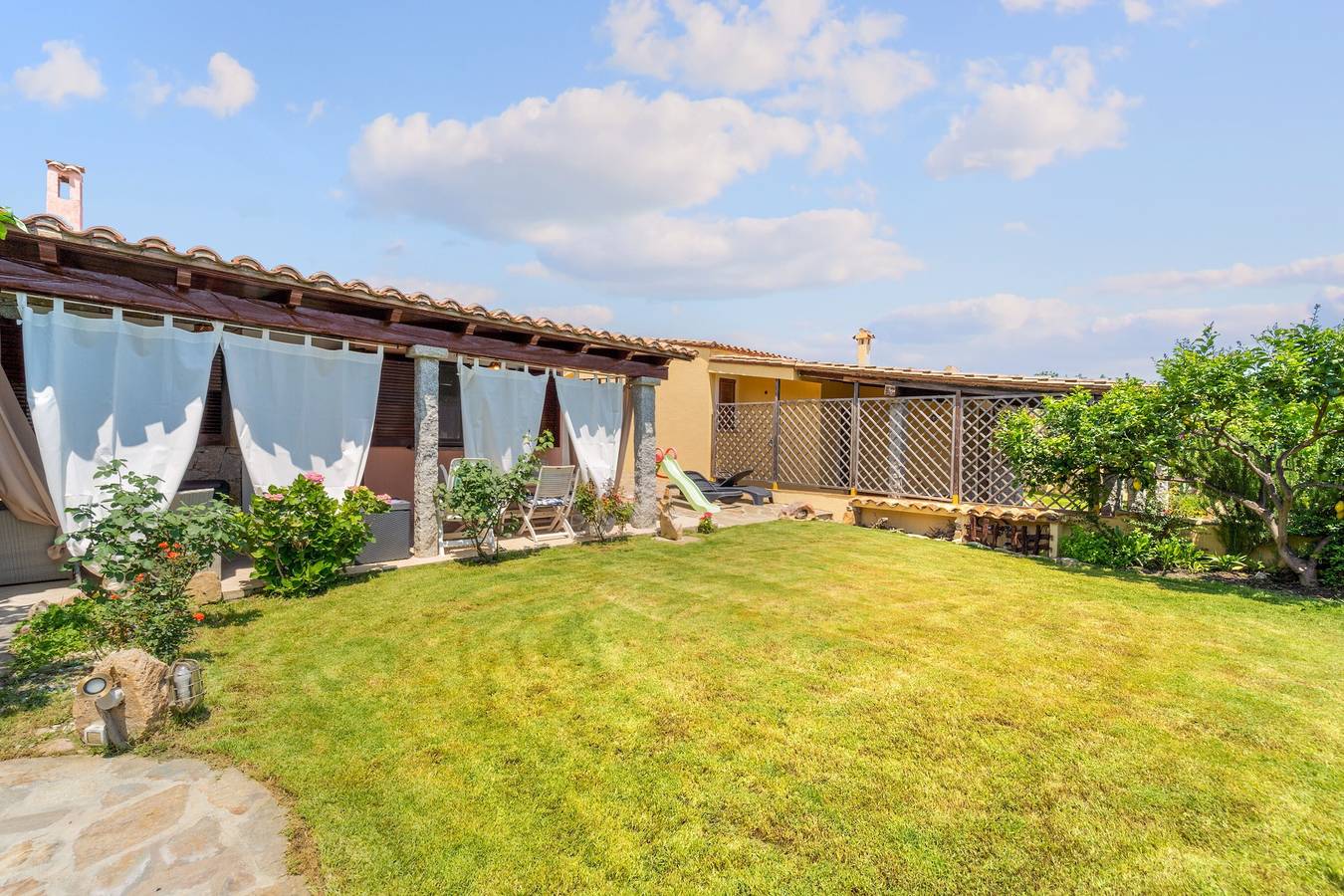 Villa "Vittoria" with Mountain Views, 2 Private Terraces, and Wi-Fi in Villasimius, Cagliari Province