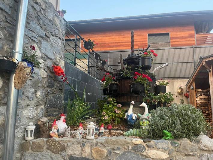 Gîte pour 8 personnes, avec Terrasse ainsi que Jardin et Vue dans Saint-Jean-de-Tholome