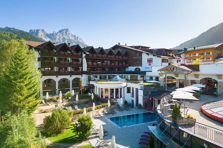 Ganze Wohnung, Doppelzimmer Feuerlilie - Hotel Tyrol am Haldensee in Grän, Allgäuer Alpen (Österreich)