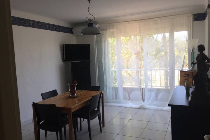 Gîte pour 2 personnes, avec balcon dans Plage Saint-Maurice - 2