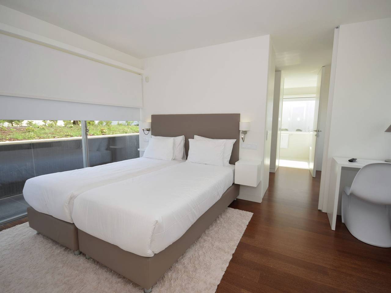 Morden Architekturvilla in Lissabon in Vau, Leiria District
