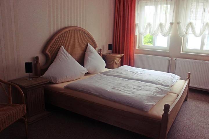 Ferienhaus für 3 Personen, mit Terrasse und Garten sowie Ausblick in Vlotho