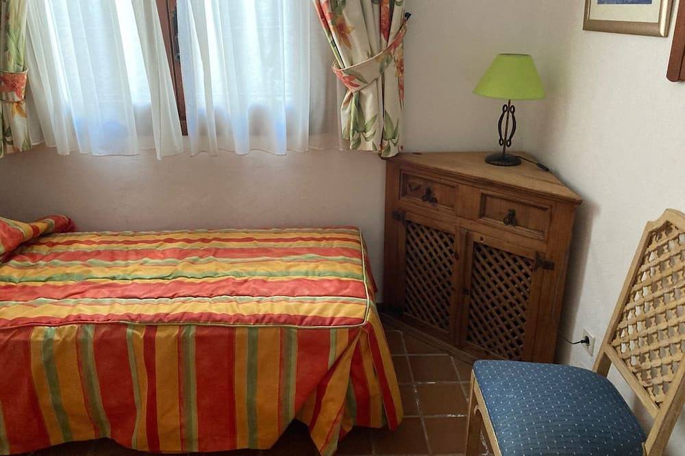 Lovely Family Villa with views out to the sea. in La Manga Club, Cartagena