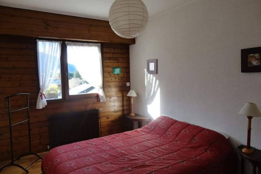 Apartamento entero, Apartamento céntrico con balcón, parking y acceso fácil a pistas in Les Carroz, Arâches-la-Frasse