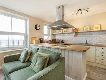 Log Cabin for 4 People in Cromer, Norfolk, Photo 3