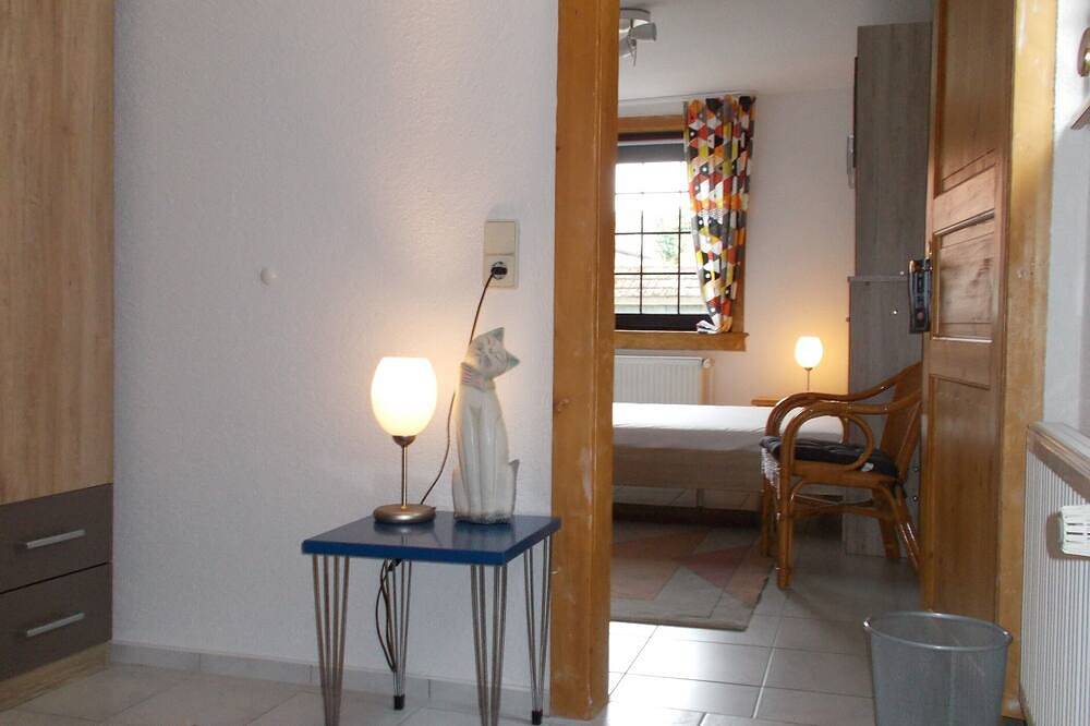 Ganze Wohnung, Sonniges Fachwerkhaus Nähe Frankfurt/Main in Jügesheim, Rodgau