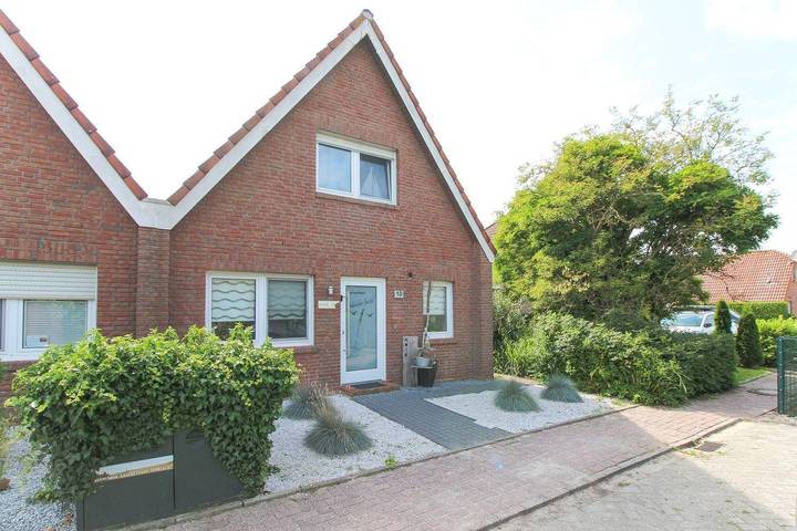 Ferienwohnung für 4 Personen, mit Balkon und Terrasse sowie Garten in Greetsiel, Krummhörn