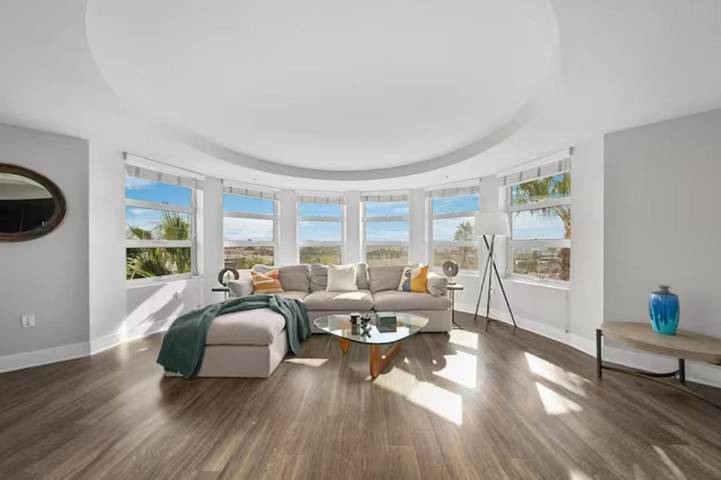 Apartamento de vacaciones para 7 personas, con jardín además de piscina y jacuzzi, Familias con niños - 1