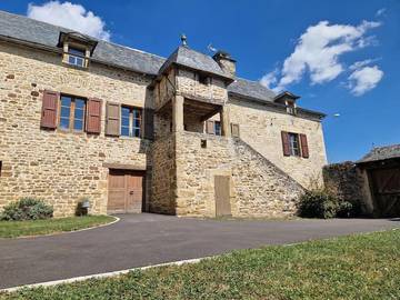 Gîte pour 8 personnes, avec jardin et vue à Bozouls