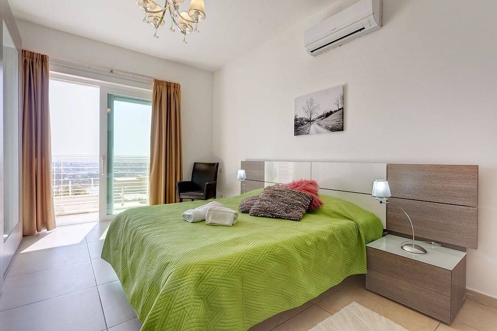 Ganze Wohnung, Fabulous Lux Apt inc Pool, Sliema Upmarket Area in Tas-Sliema, Insel Malta