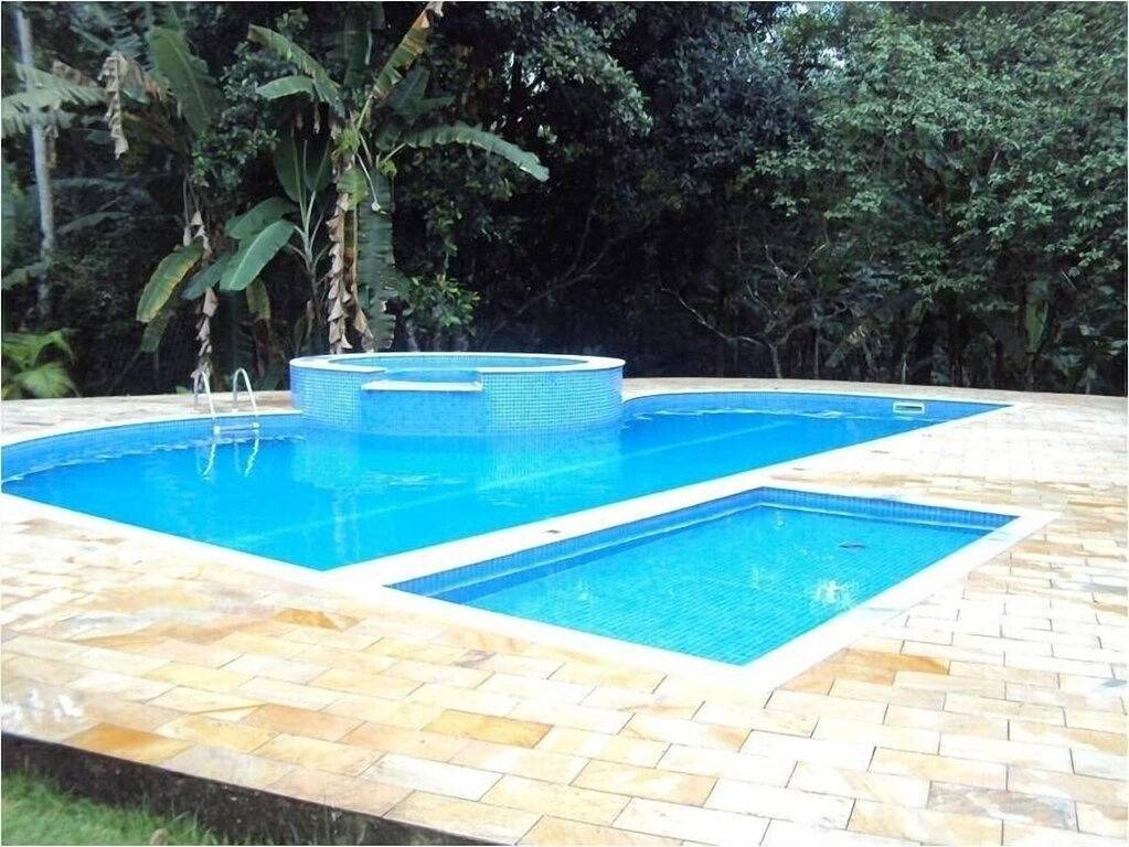 Toller Strand Haus mit Pool in Wohnanlage in São Sebastião, Região Metropolitana do Vale do Paraíba e Litoral Norte