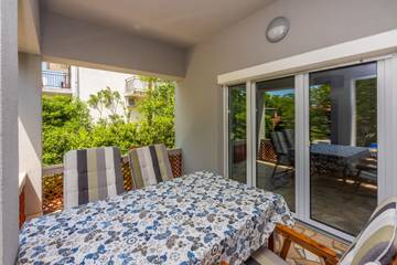 Dom dla 14 osoby w Jadranovo, Żupania primorsko-gorska, Zdjęcie 3