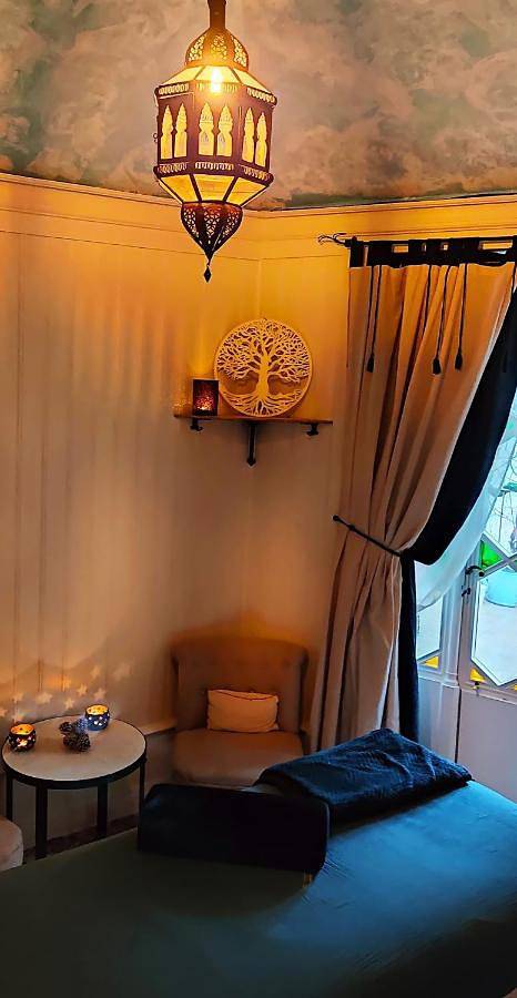 Gîte pour 4 personnes, avec vue et jardin à Salins-les-Bains - 4